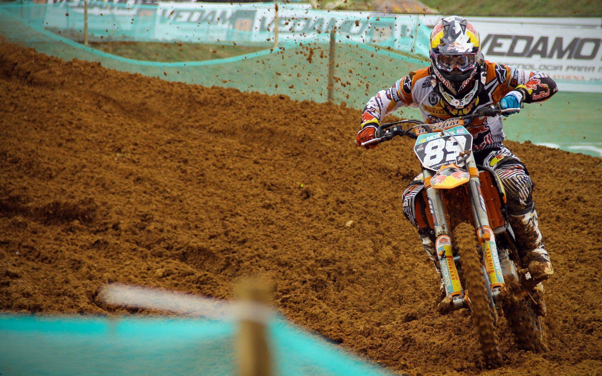 现场直击，蒋圣龙恢复进程引关注，今日依旧独自训练未参与合练